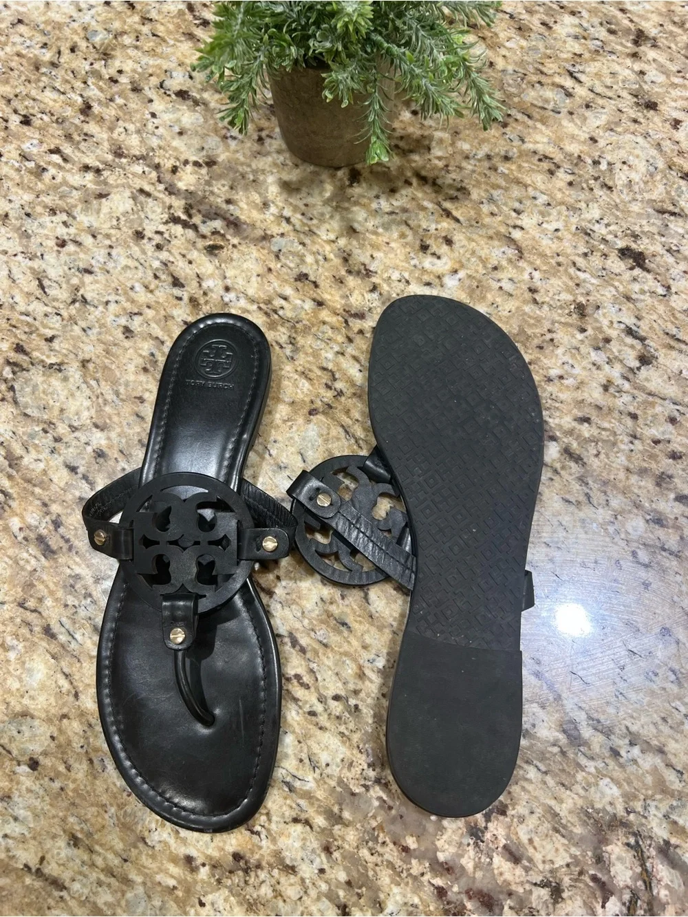 TORY BURCH Miller Black Leather Thong Sandal 11M